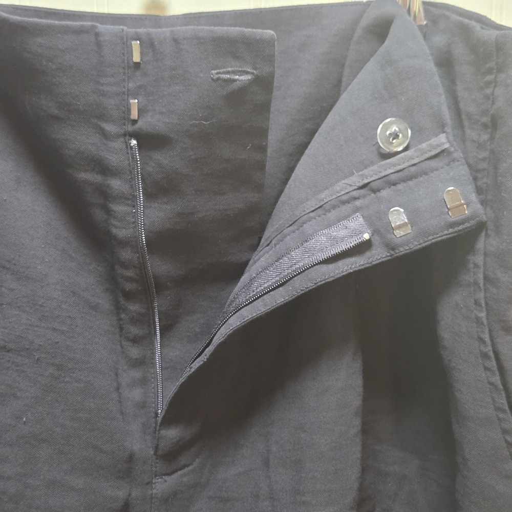 A New Day Shorts Womens 12 Black Chino Flat Front Zip Pockets Summer Casual - Picture 5 of 8